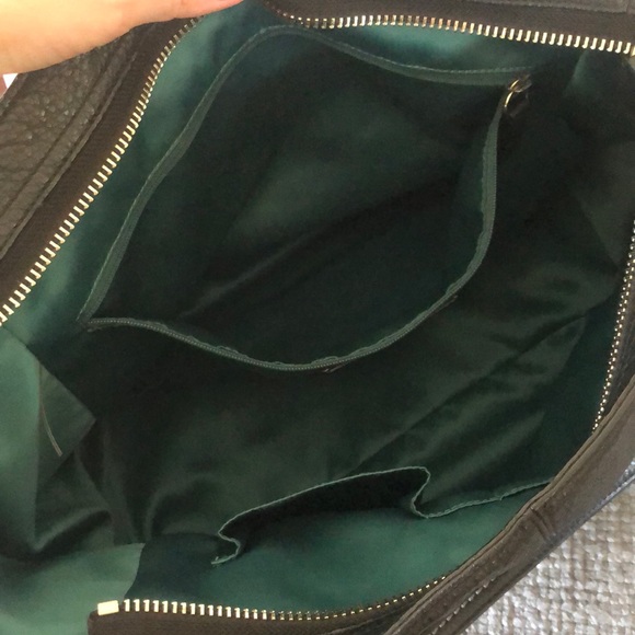 SOLD Park Leather Carrie Tote - Picture 4 of 8